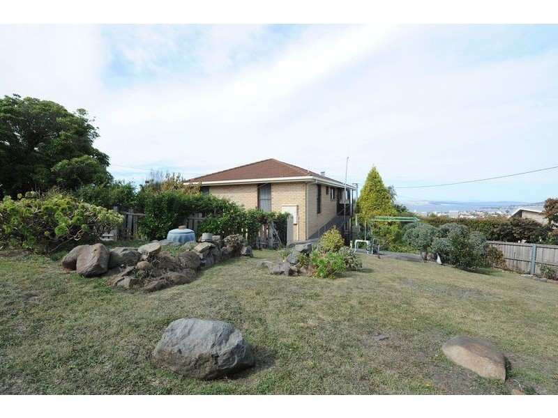 2 Raymont Terrace, Mount Stuart TAS 7000