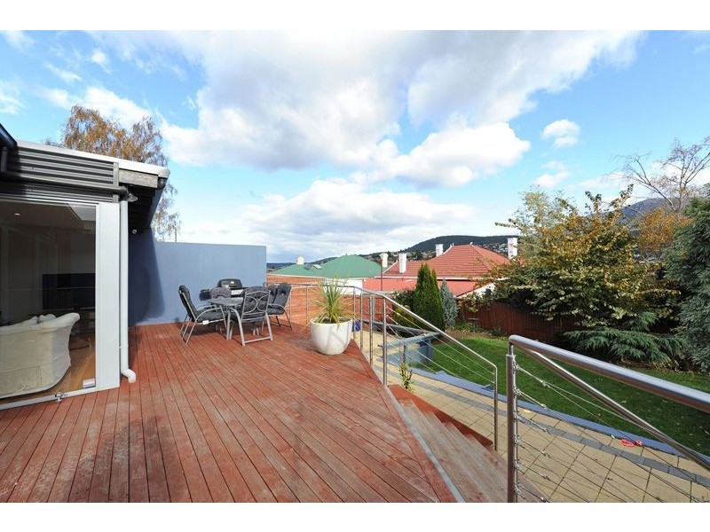 18 Swanston Street, New Town TAS 7008