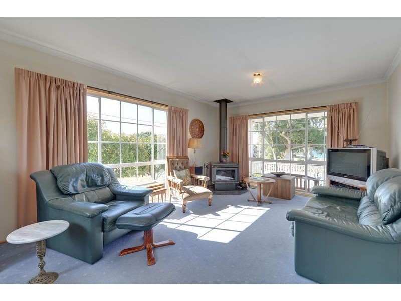 42 Gordon Street, Swansea TAS 7190