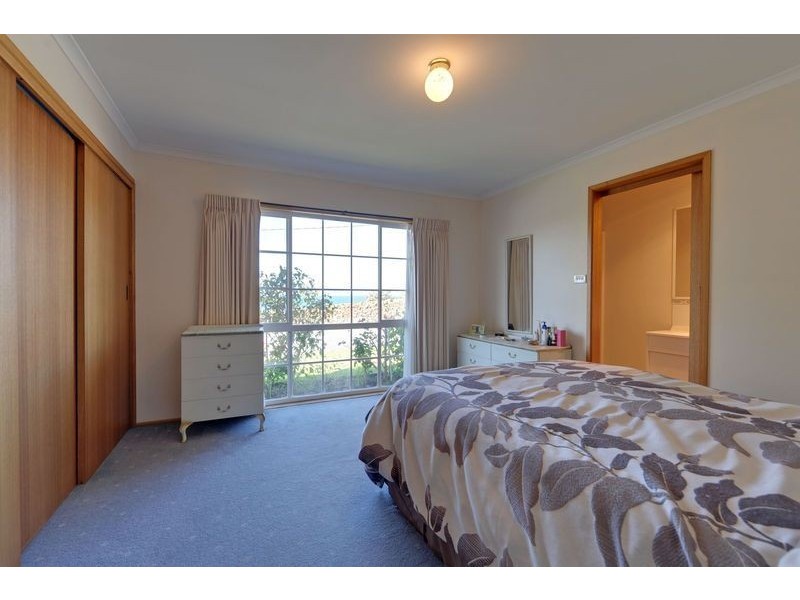 42 Gordon Street, Swansea TAS 7190