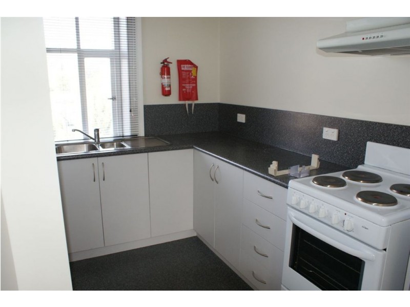 2/60 Montpelier Retreat, Battery Point TAS 7004