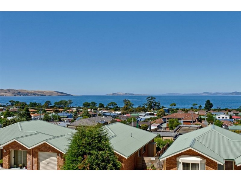 1/32A High Street, Bellerive TAS 7018