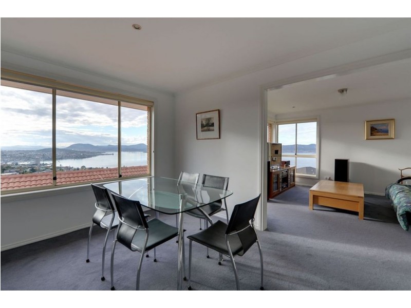 1/12 Date Court, Sandy Bay TAS 7005