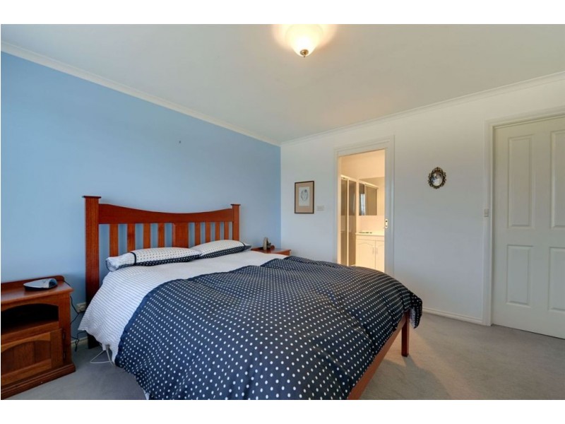 1/12 Date Court, Sandy Bay TAS 7005