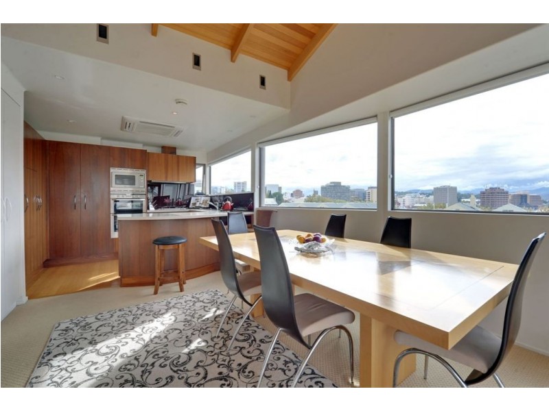 8 Stowell Avenue, Battery Point TAS 7004