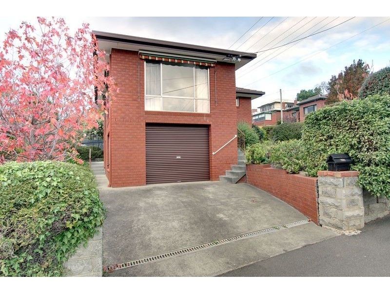 1 Greenway Avenue, Lenah Valley TAS 7008