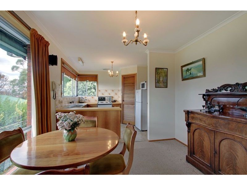 1 Greenway Avenue, Lenah Valley TAS 7008