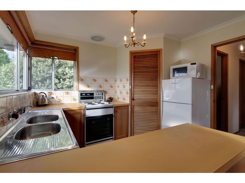 1 Greenway Avenue, Lenah Valley TAS 7008