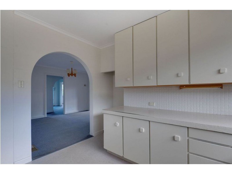 88 Kaoota Road, Rose Bay TAS 7015
