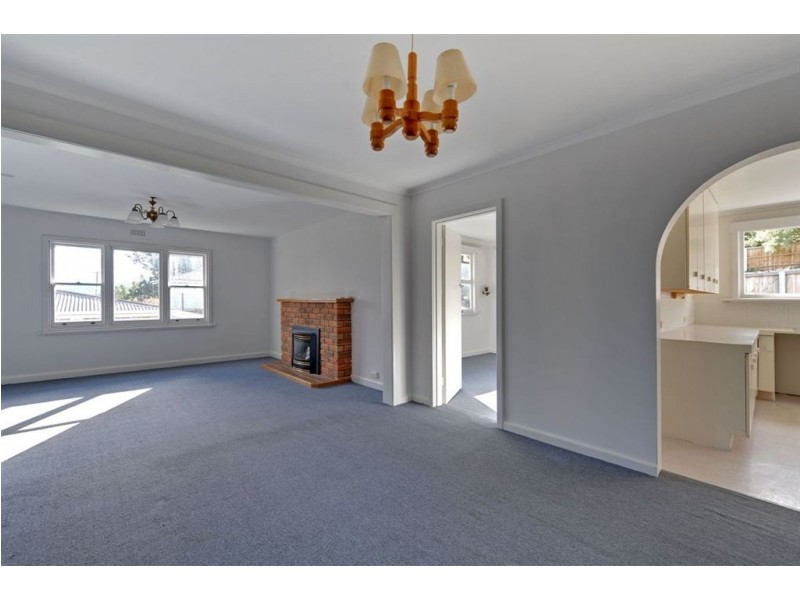 88 Kaoota Road, Rose Bay TAS 7015