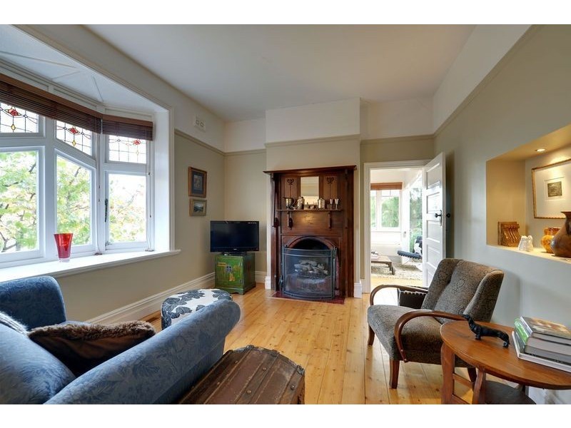 2/2B Stoke Street, New Town TAS 7008