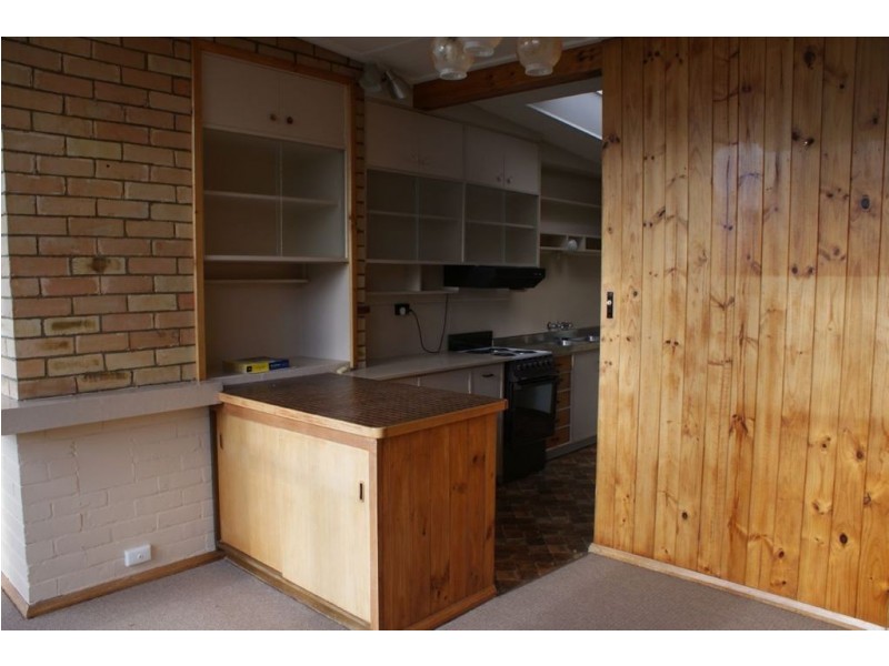 5 Woolton Place, Sandy Bay TAS 7005