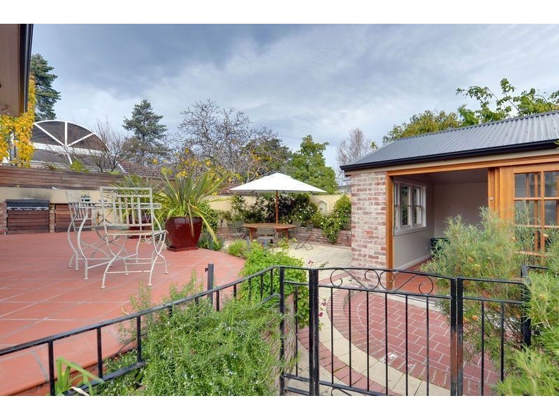 9 Heathorn Avenue, Sandy Bay TAS 7005