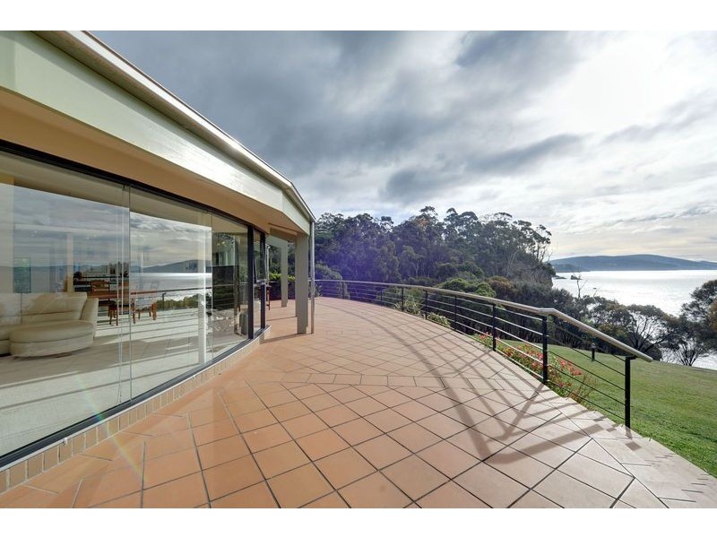 40 Fossil Cove Drive, Tinderbox TAS 7054