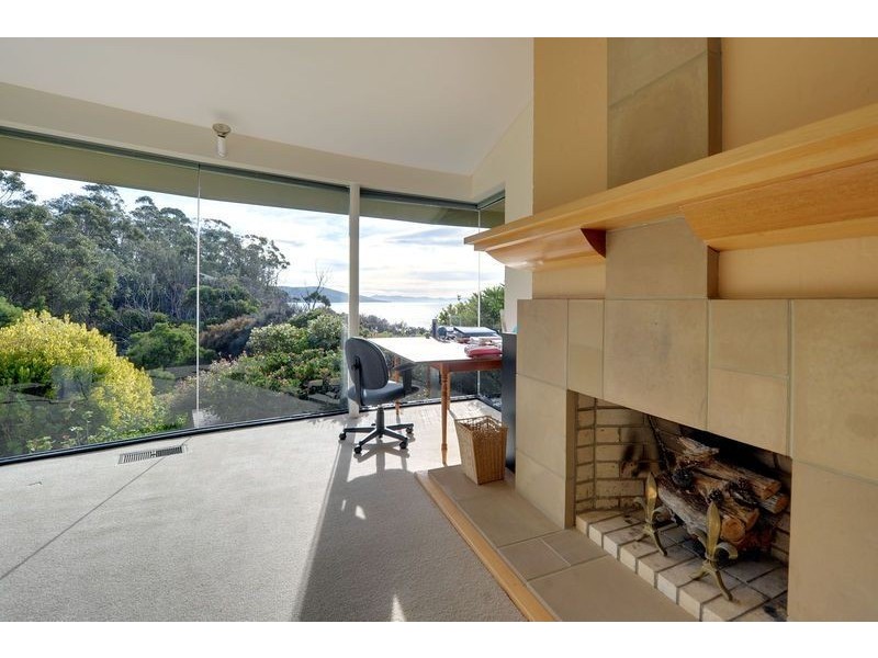 40 Fossil Cove Drive, Tinderbox TAS 7054