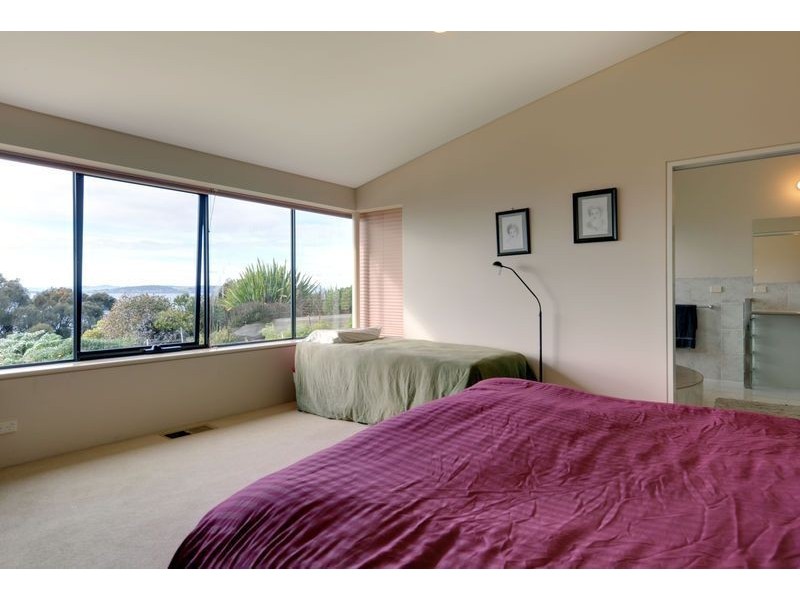 40 Fossil Cove Drive, Tinderbox TAS 7054