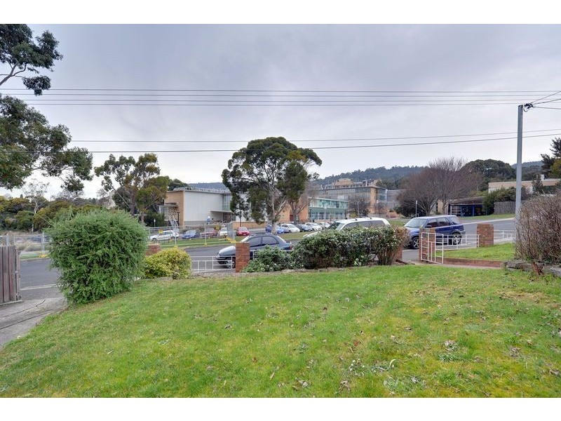 1 Alexander Street, Sandy Bay TAS 7005