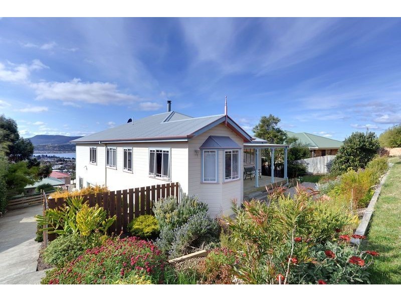 17 Ebden Street, Claremont TAS 7011