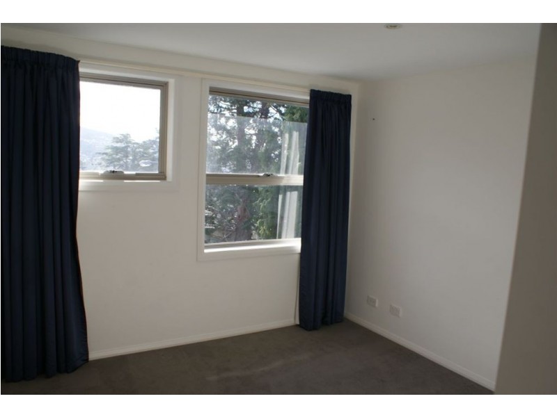 4/36 Maning Avenue, Sandy Bay TAS 7005