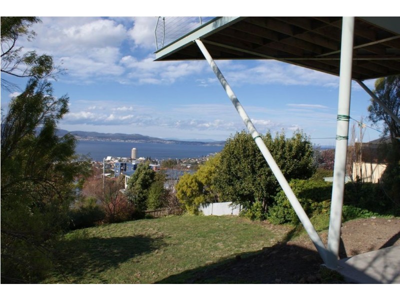 28 Zomay Avenue, Dynnyrne TAS 7005