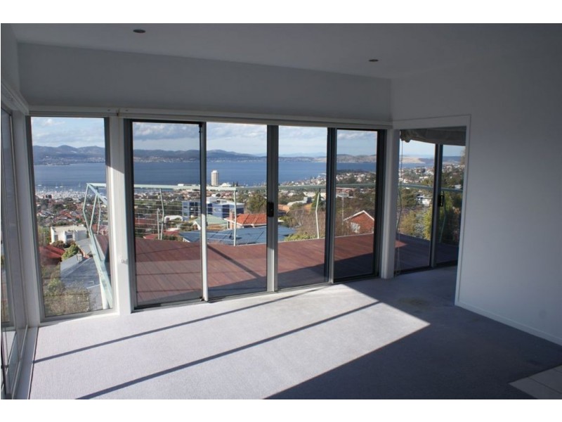 28 Zomay Avenue, Dynnyrne TAS 7005