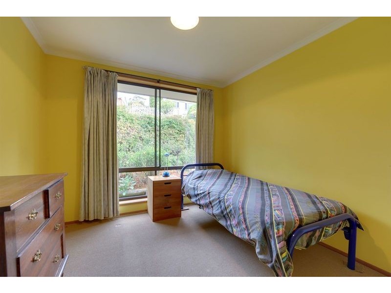 17 Sharps Road, Lenah Valley TAS 7008