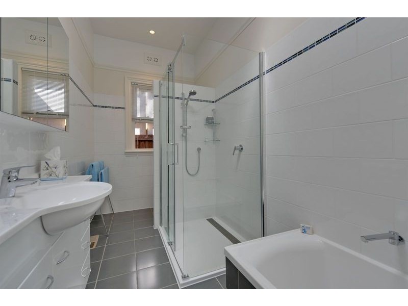 60 Duke Street, Sandy Bay TAS 7005