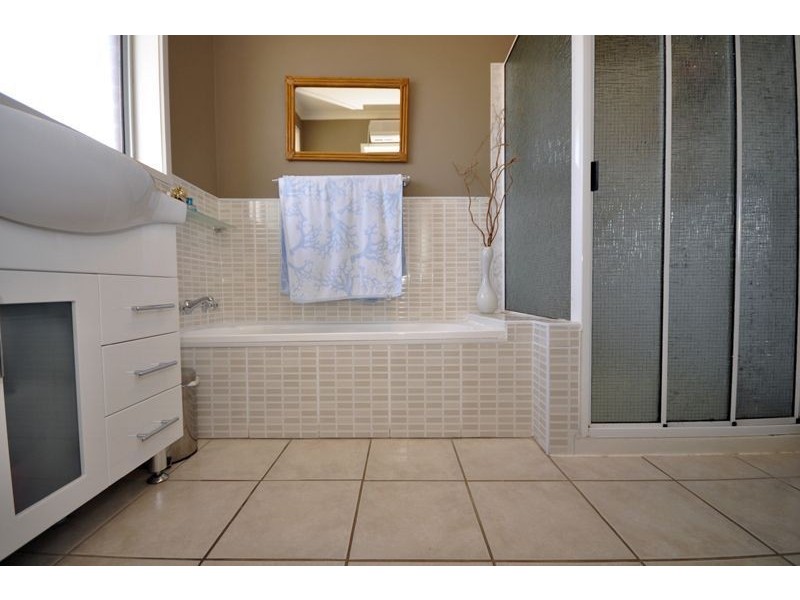 2/125A August Road, Lenah Valley TAS 7008