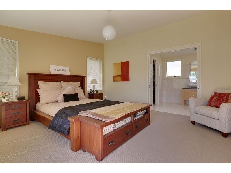 15 Quorn Street, Sandy Bay TAS 7005