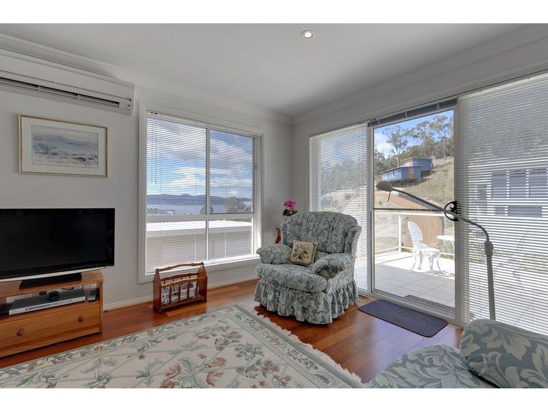 1/13 Gardenia Grove, Sandy Bay TAS 7005