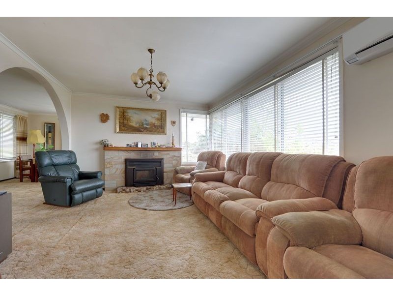 8 Lumeah Avenue, Lenah Valley TAS 7008