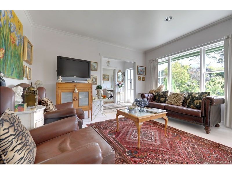 123 Channel Highway, Taroona TAS 7053