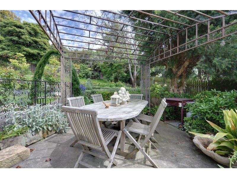 123 Channel Highway, Taroona TAS 7053