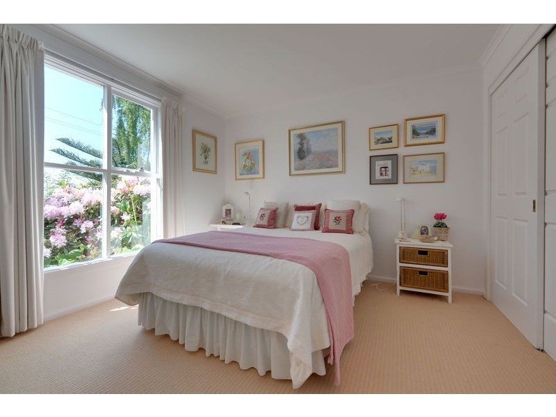 123 Channel Highway, Taroona TAS 7053
