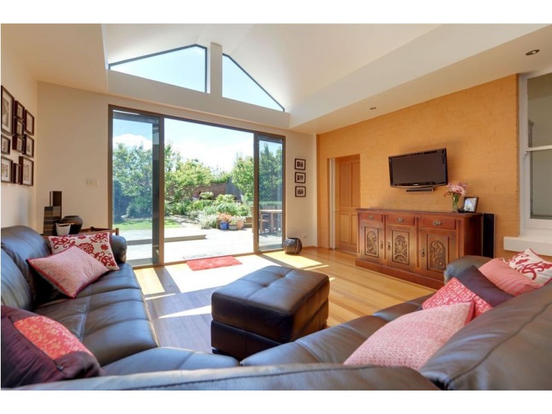 15 Denison Street, South Hobart TAS 7004