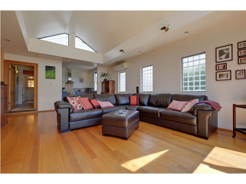 15 Denison Street, South Hobart TAS 7004