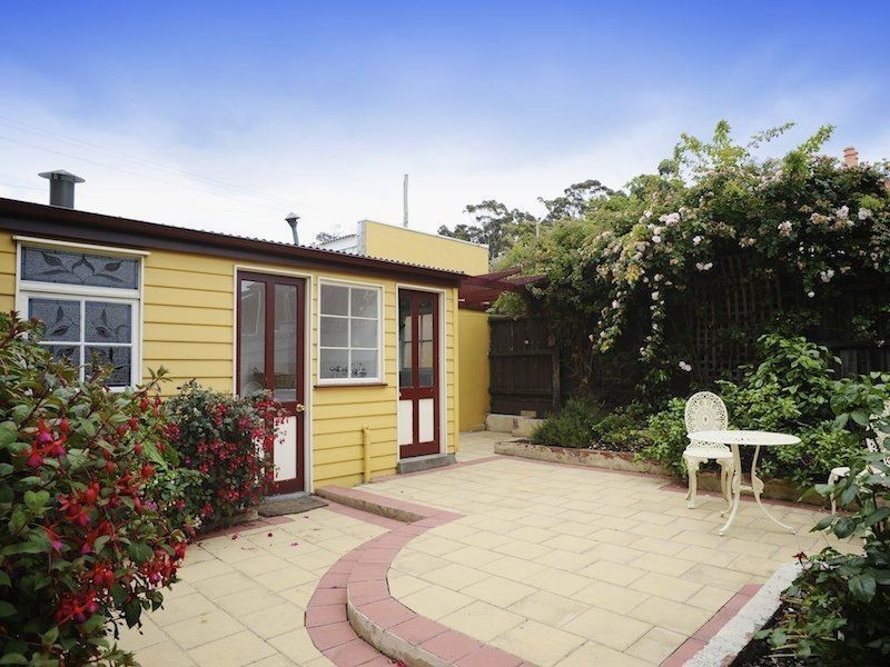 11 Letitia Street, North Hobart TAS 7000