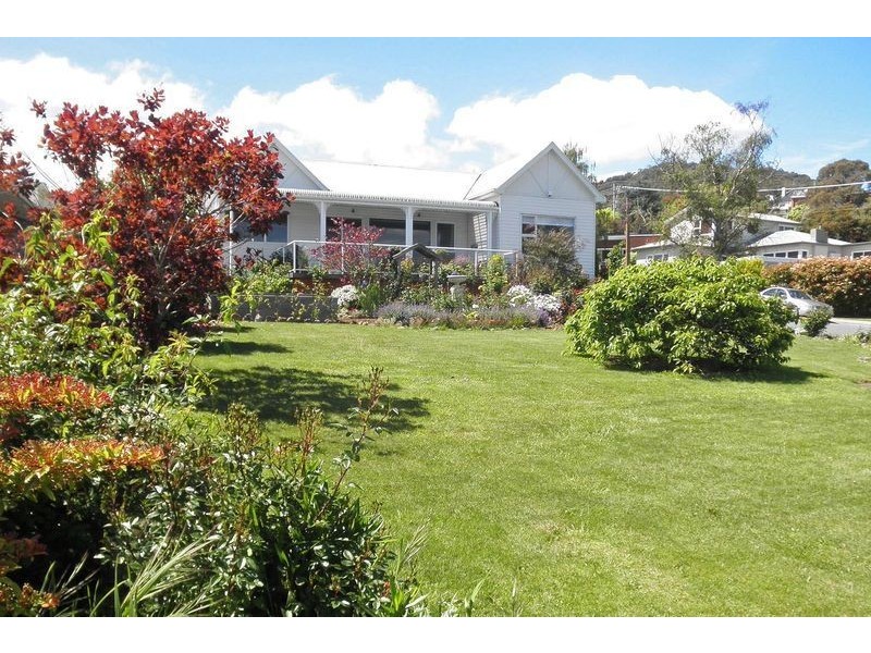 49 Esplanade, Lindisfarne TAS 7015