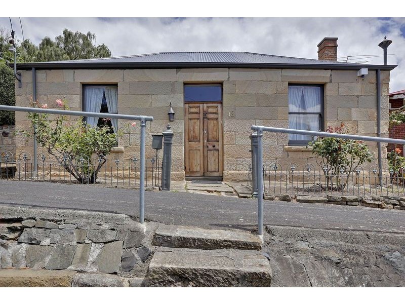 18 Frederick Street, West Hobart TAS 7000