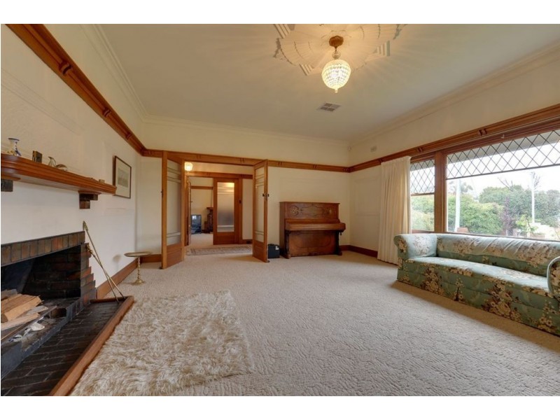 10 David Avenue, Sandy Bay TAS 7005