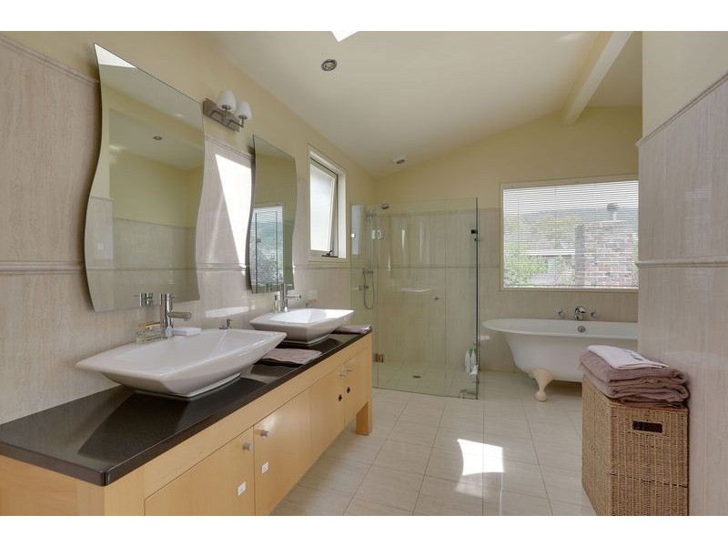 15 Quorn Street, Sandy Bay TAS 7005