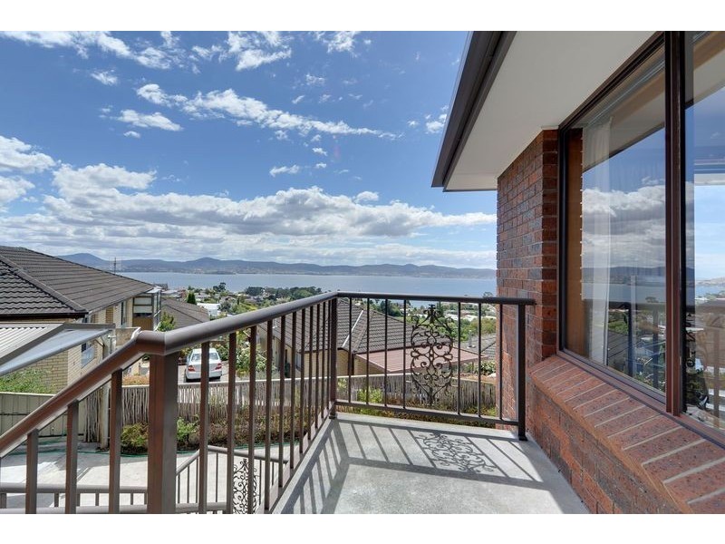 57 Fisher Avenue, Sandy Bay TAS 7005