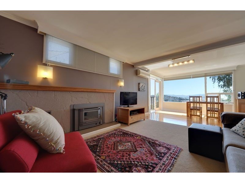 16 Ogilvie Street, Mount Stuart TAS 7000