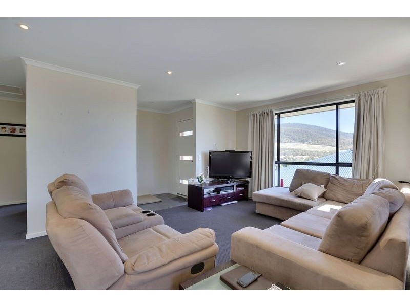 13/213A Tolosa Street, Glenorchy TAS 7010