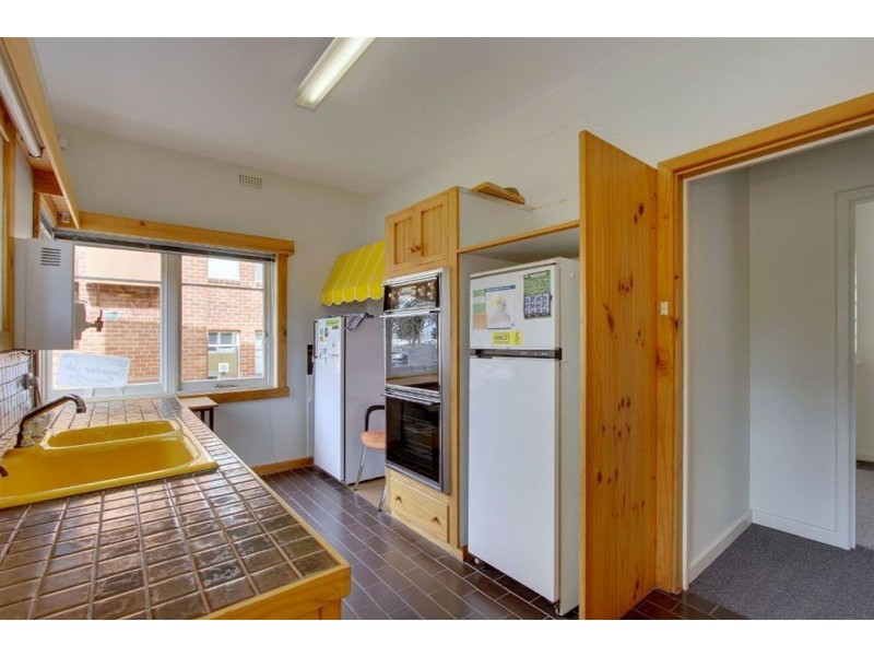 4 Grace Street, Sandy Bay TAS 7005