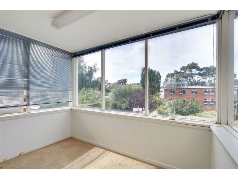 4 Grace Street, Sandy Bay TAS 7005