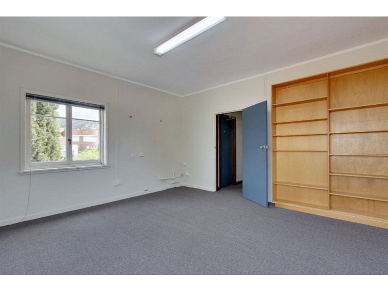 4 Grace Street, Sandy Bay TAS 7005