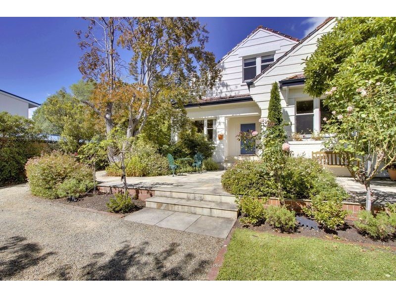 4 Earl Street, Sandy Bay TAS 7005