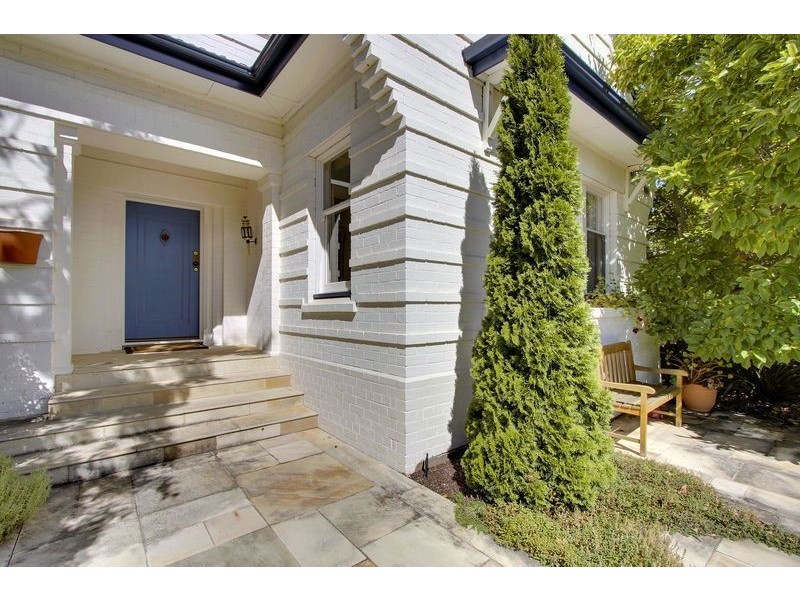 4 Earl Street, Sandy Bay TAS 7005