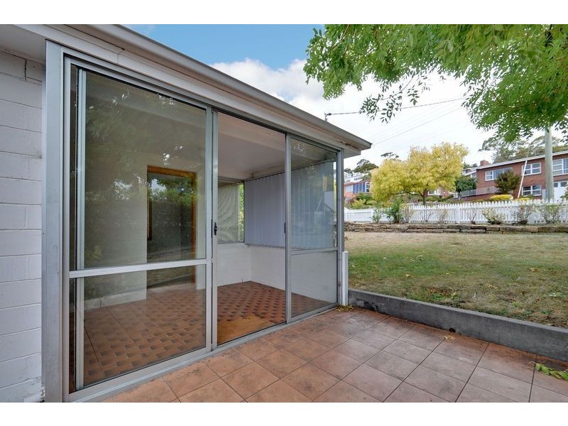 209 Churchill Avenue, Sandy Bay TAS 7005